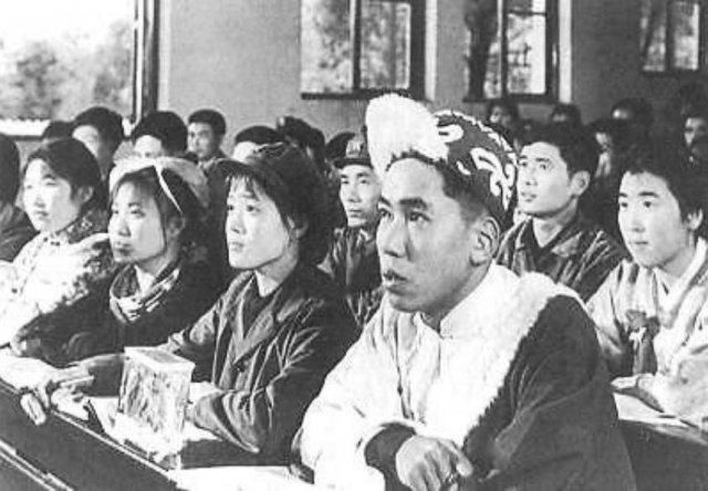 中国高考与中等教育发展全景梳理(1952-2025)|山河大学教育观察 中国高考与中等教育发展全景梳理(1952-2025)|山河大学教育观察