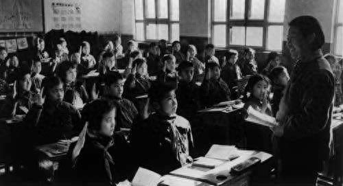 中国高考与中等教育发展全景梳理(1952-2025)|山河大学教育观察 中国高考与中等教育发展全景梳理(1952-2025)|山河大学教育观察